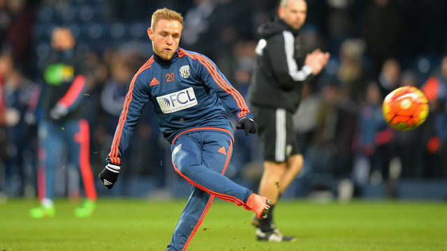 Norwich announces signing of Alex Pritchard from Tottenham