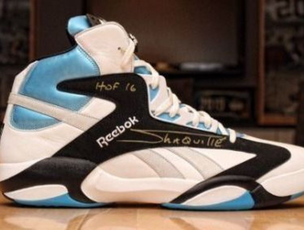 1,000 size 22 Shaq Attack shoes set to 