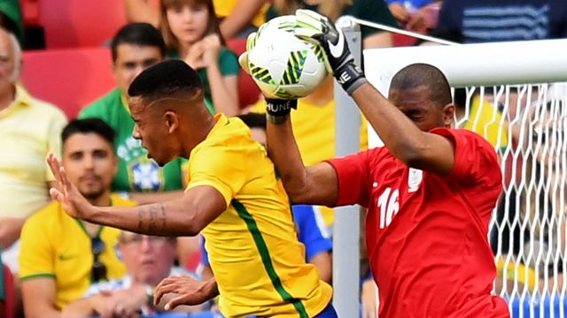 Brazil fails to break down 10-man South Africa in scoreless draw