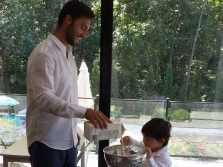 Another Penguin lets kid eat cereal out of Stanley Cup