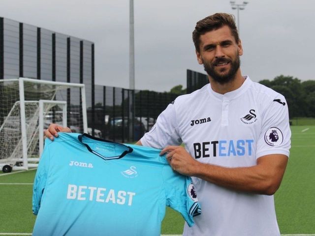 Swansea confirms Llorente swoop from Sevilla