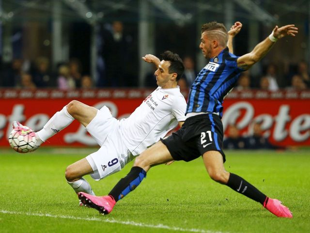 Report: Santon fails West Ham medical ahead of season-long loan