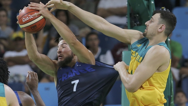 Bogut after Australia upsets France: 'We need to be pricks defensively'