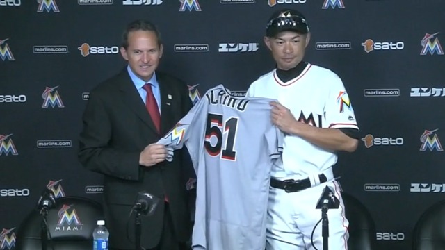 Ichiro donates 3,000th hit souvenirs to Hall of Fame