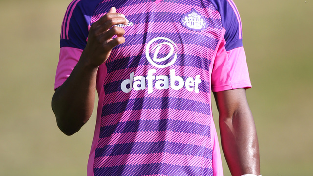 Report: Sunderland's Lamine Kone in talks with Everton
