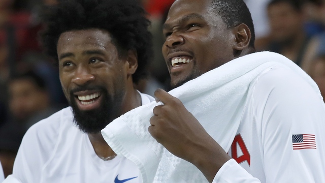 Clippers' Jordan didn't expect to befriend Warriors' Green, Thompson on Team USA