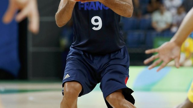 French coach: Parker is fine, was rested against U.S.