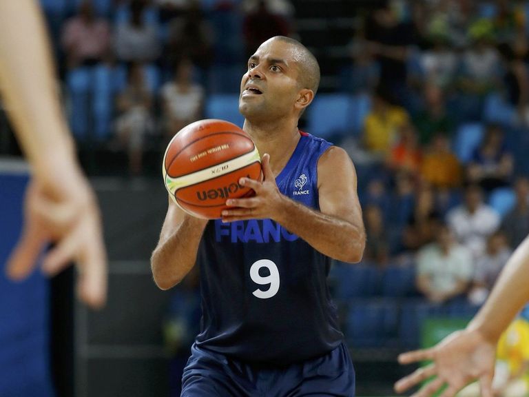 French coach Parker is fine, was rested against U.S.