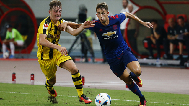 Januzaj joins Sunderland on season-long loan
