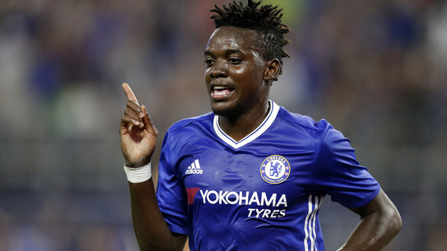 Chelsea's Traore pens new deal, agrees to Ajax loan