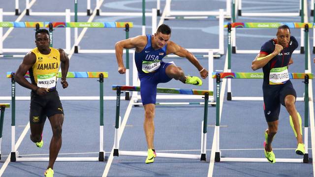 Oregon WR Devon Allen finishes 5th in 110m hurdles in Rio