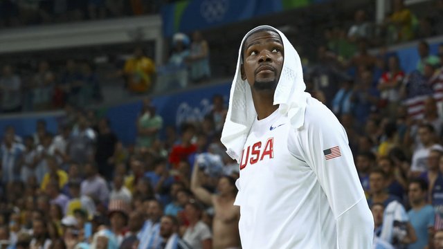 Durant gets chills from 'USA' chant, wishes nation was more united