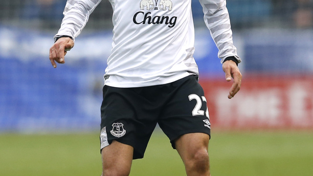 Sunderland confirms signing of Steven Pienaar on 1-year deal