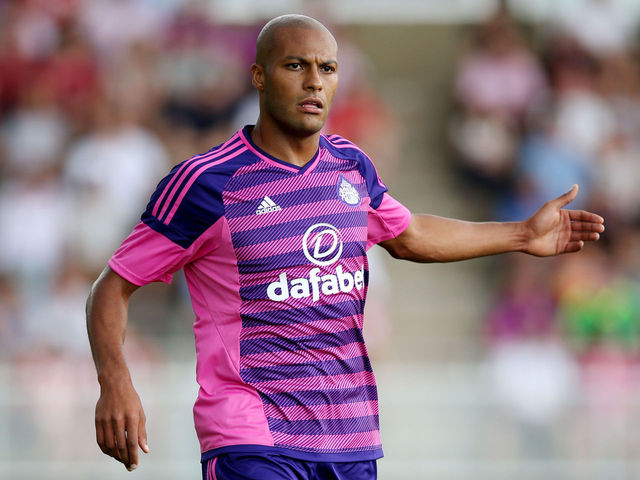 Kaboul swaps Sunderland for Watford in reported £4M deal
