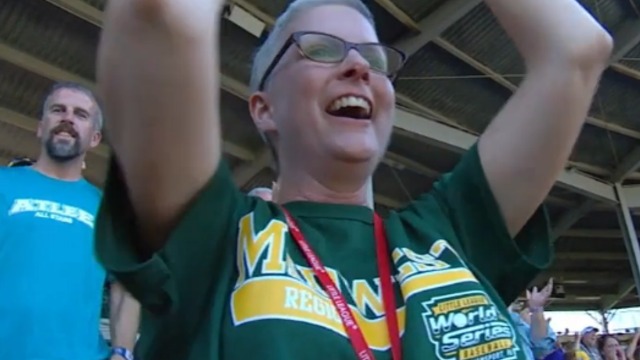 Watch: Mom battling cancer sees son hit HR in LLWS