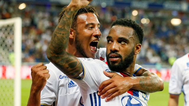 Arsenal target Lacazette: 'There will be no departure'