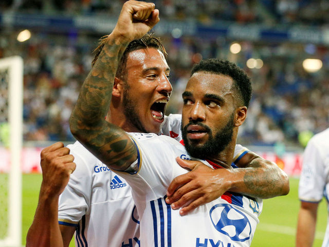 Arsenal target Lacazette: 'There will be no departure'