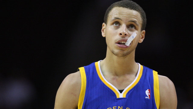 Curry's mouthguard sells for $3,190 at auction