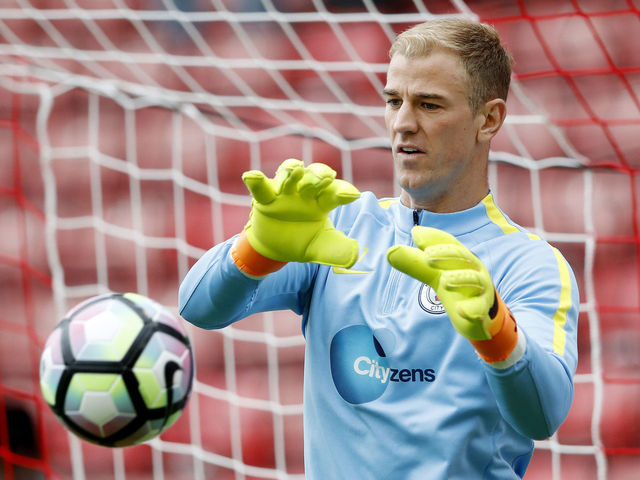 Report: Everton bids for Hart as Bravo nears City arrival