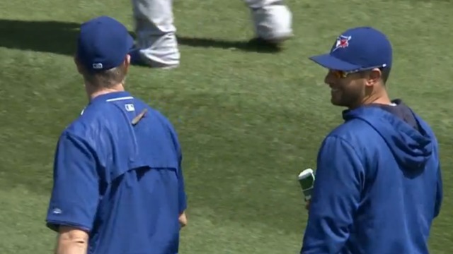 Estrada, Feldman take pet praying mantis to bullpen