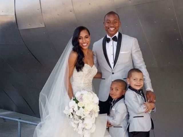 Isaiah Thomas wears Jordans at his wedding