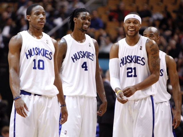 Report: Raptors to unveil Huskies-themed alternate jersey Tuesday