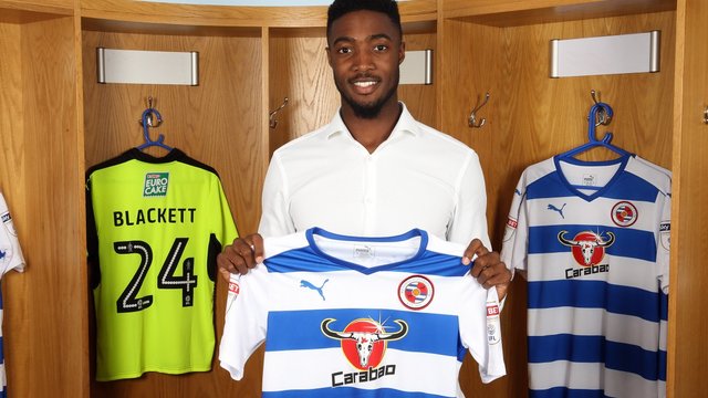 Reading signs Blackett from Manchester United