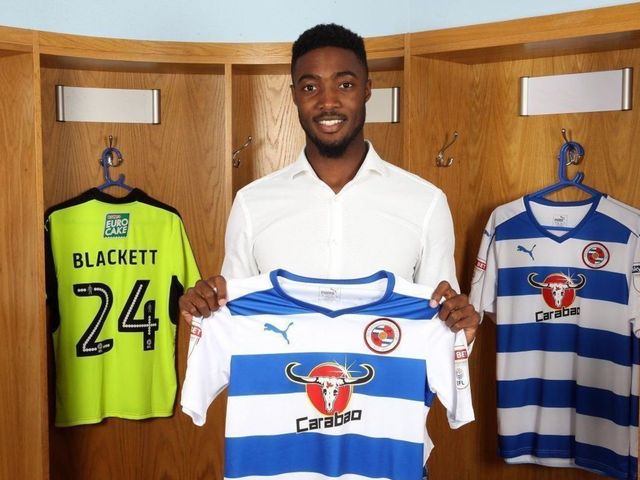 Reading signs Blackett from Manchester United