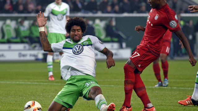 Nice signs Dante from Wolfsburg