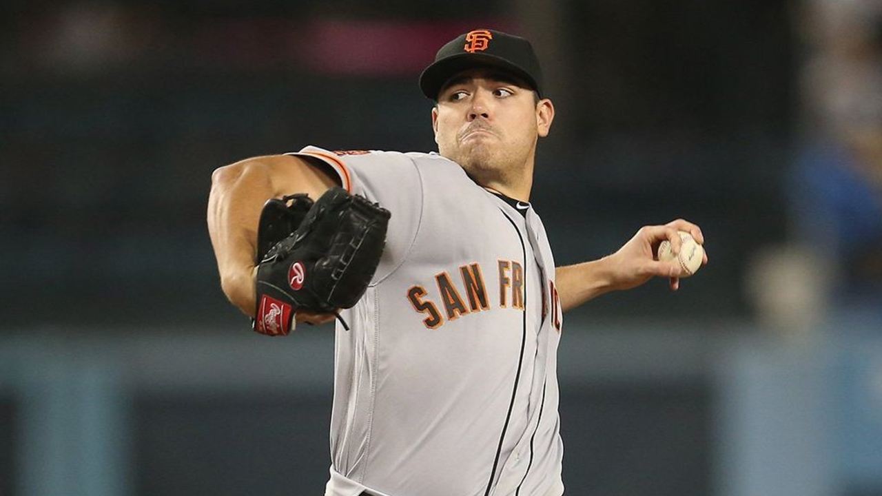 Giants' Moore loses no-hitter with 2 outs in 9th inning | theScore