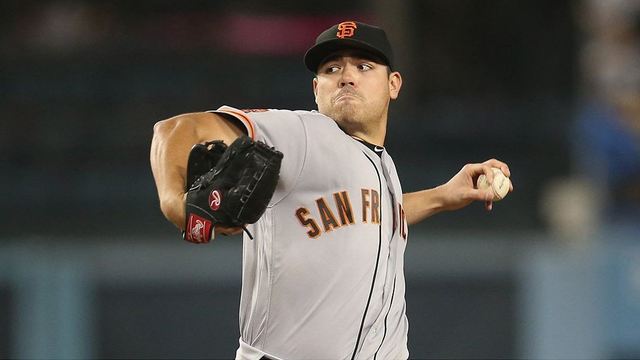 Giants' Moore loses no-hitter with 2 outs in 9th inning
