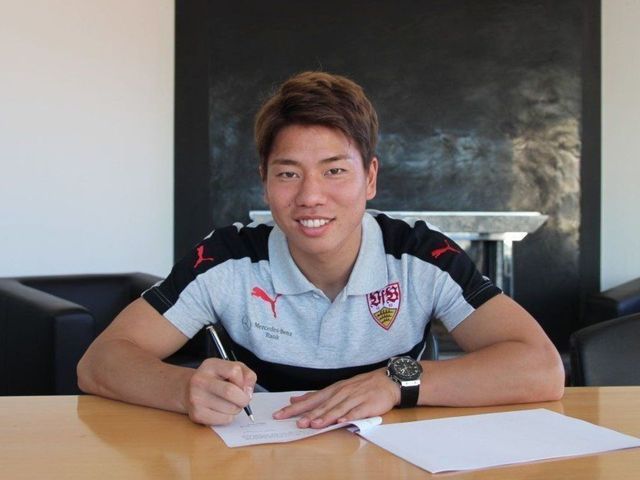 Arsenal's Asano joins Stuttgart on loan