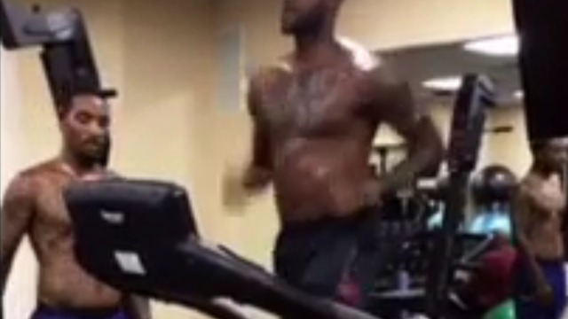 LeBron hosts intense early-morning workout