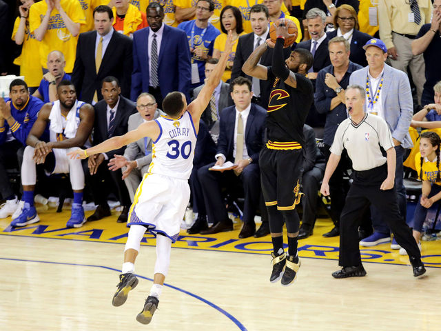 Watch: Kyrie drains game-winner to beat Warriors ... again