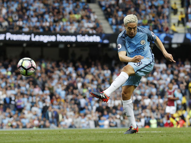 Nasri joins Sevilla on season-long loan