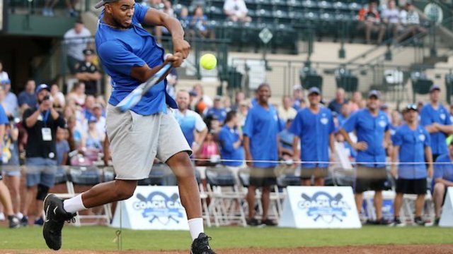 Watch: Towns wins celebrity softball home run derby