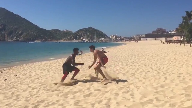 Bulls' Butler, McDermott survive intense drills on Mexican beach