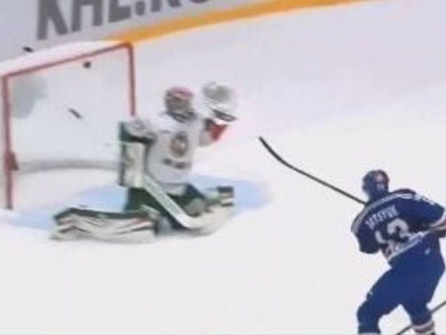 Watch: Datsyuk nets another sensational goal in KHL