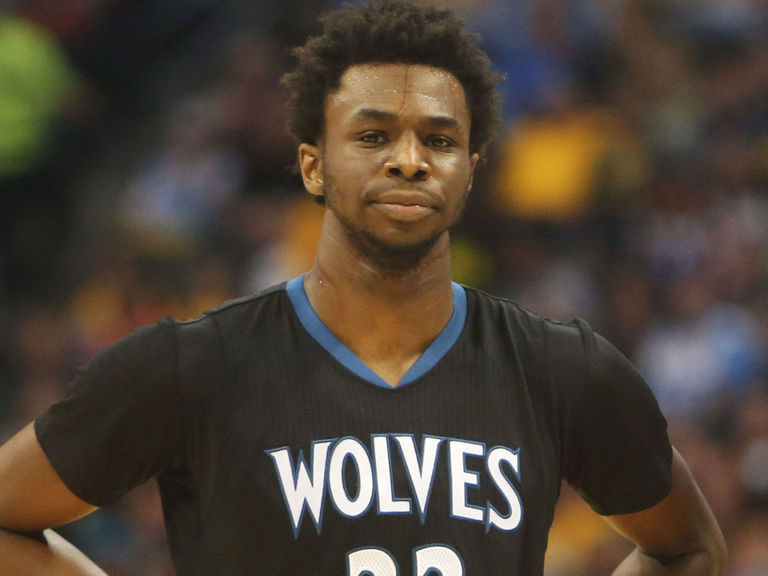 Wiggins takes shot at NBA 2K17 | theScore.com