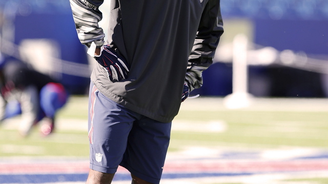 Report: Browner punched Revis in the face at 2014 Patriots practice