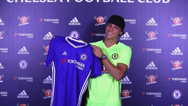 David Luiz completes stunning return to Chelsea