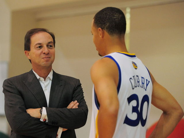 Report: Warriors organization viewed as arrogant around NBA