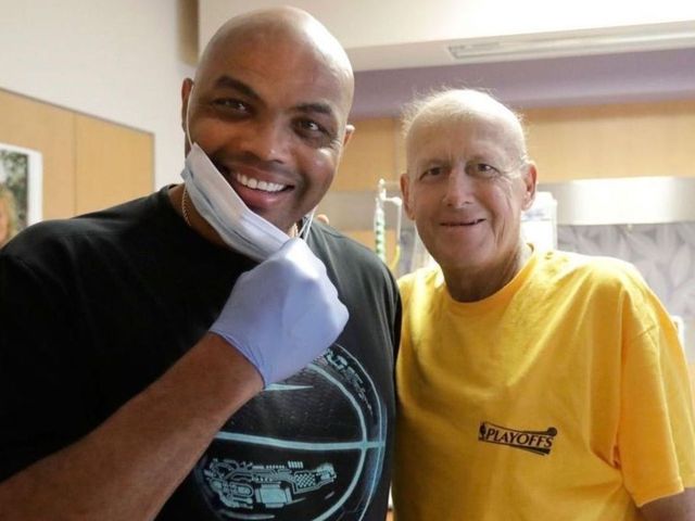 Barkley disobeys his doctor's orders to visit Sager
