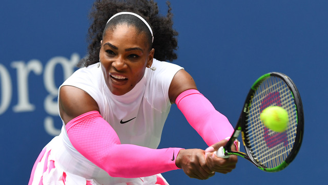 Serena sets record with 307th Grand Slam match win