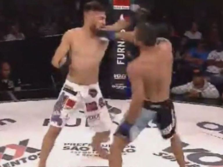 Fighter KOs opponent with disdainful backhand blow | theScore.com