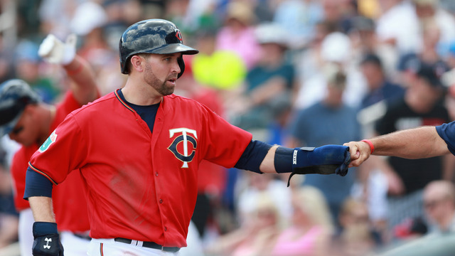 3 proposals that could pry Dozier away from the Twins