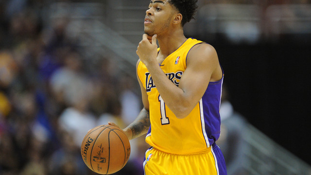 Watch: Lakers' Russell submits entry for silliest unforced turnover of the year