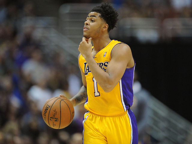 Watch: Lakers' Russell submits entry for silliest unforced turnover of the year