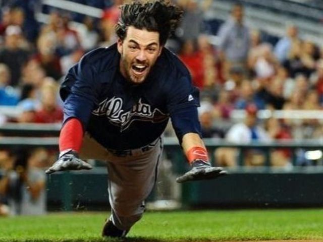 Watch: Swanson hits inside-the-park HR for 1st big-league blast