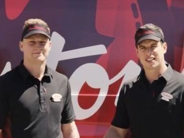 Crosby, MacKinnon team up for another Tim Hortons run